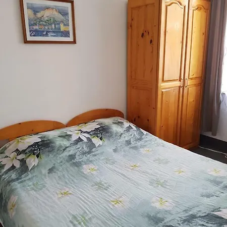 Guest house Guest Radost 2*