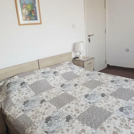 Guest house Guest Radost 2*